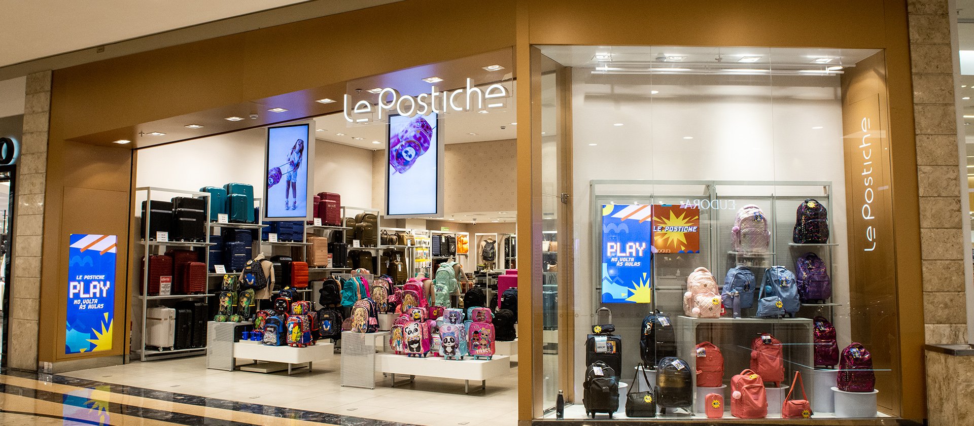 Foto do estabelecimento LE POSTICHE